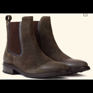 Thursday Boot Company Dutchess Womens Chelsea Boot size 8 dark olive suede